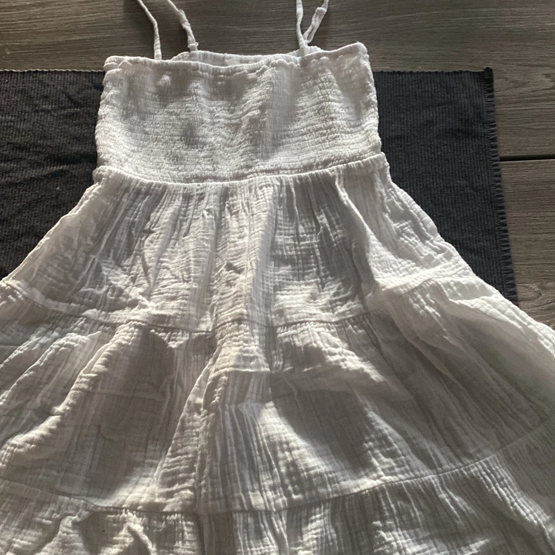 Vit sommarklänning från H&M