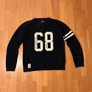 Morris  - Stickad tröja från Morris mycket fint skick hör av er vid frågor