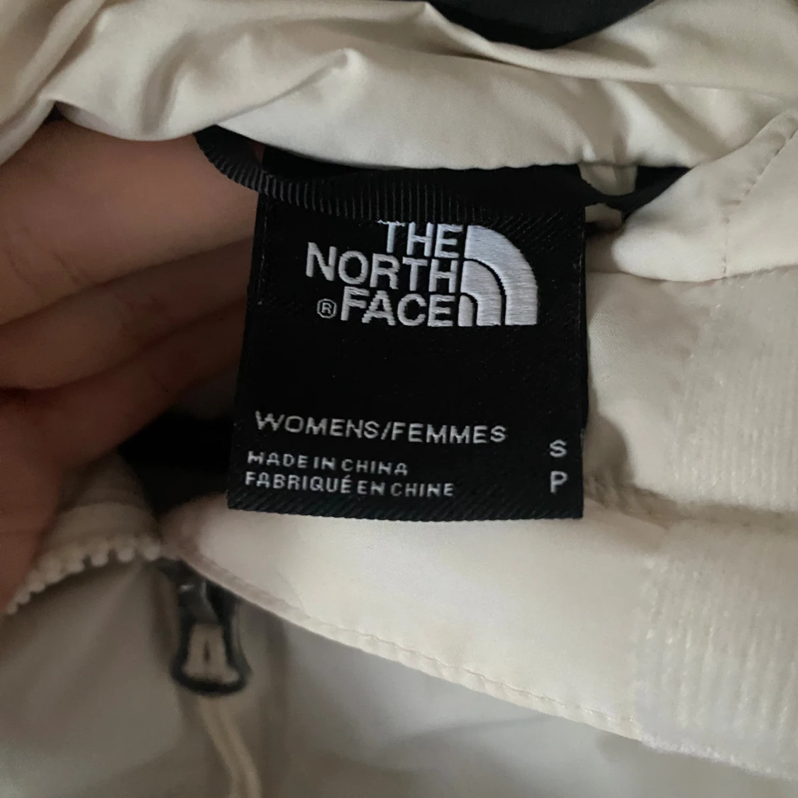 Off white pufferjacka från The North Face - 3