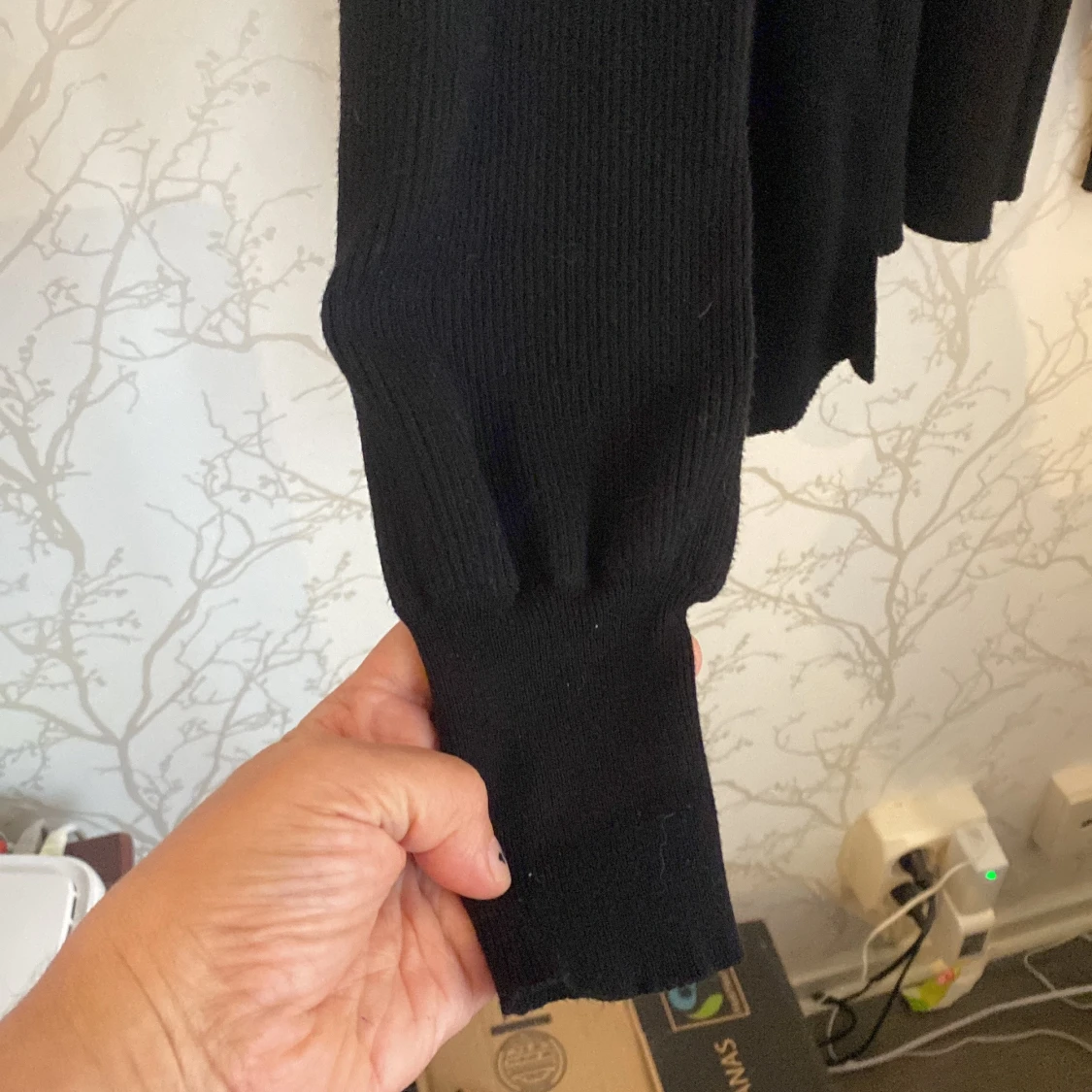 Svart ribbad kofta från Happy Holly - 1