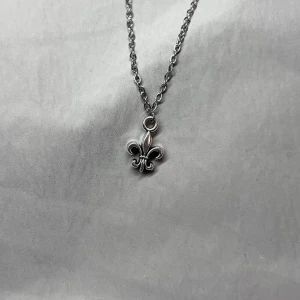 Minimalist Silver Fleur - 1.3 cm x 50 cm. Rostfri