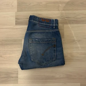 Dondup jeans - Dondup jeans | Storlek - W32 - passar mindre | Skick - 9/10 | Nypris - 3000kr+ | Hör av er vid frågor eller funderingar 🙌