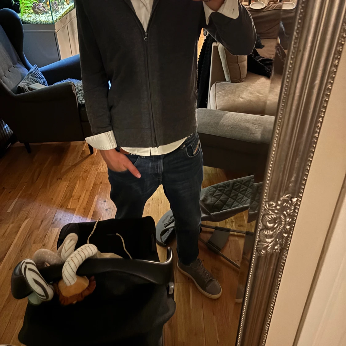 Mörkgrå kofta med dragkedja - 1