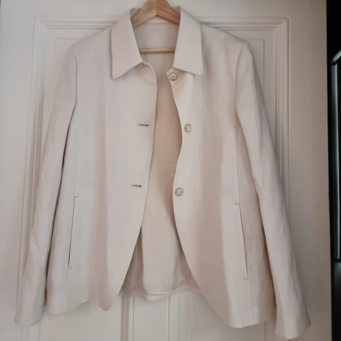 Creme vit linnekavaj från Tiger of Sweden - 1