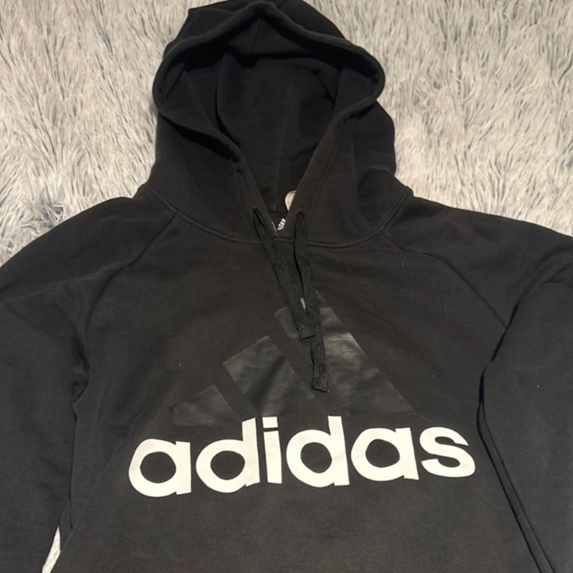 Svart Adidas hoodie - 1