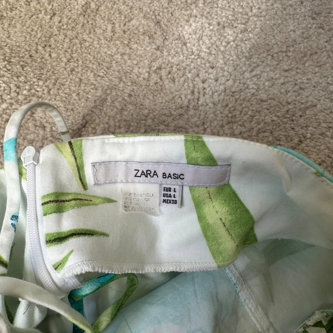 Blommig sommarklänning halterneck  - 2