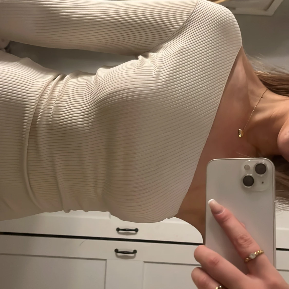 offshoulder topp i beige