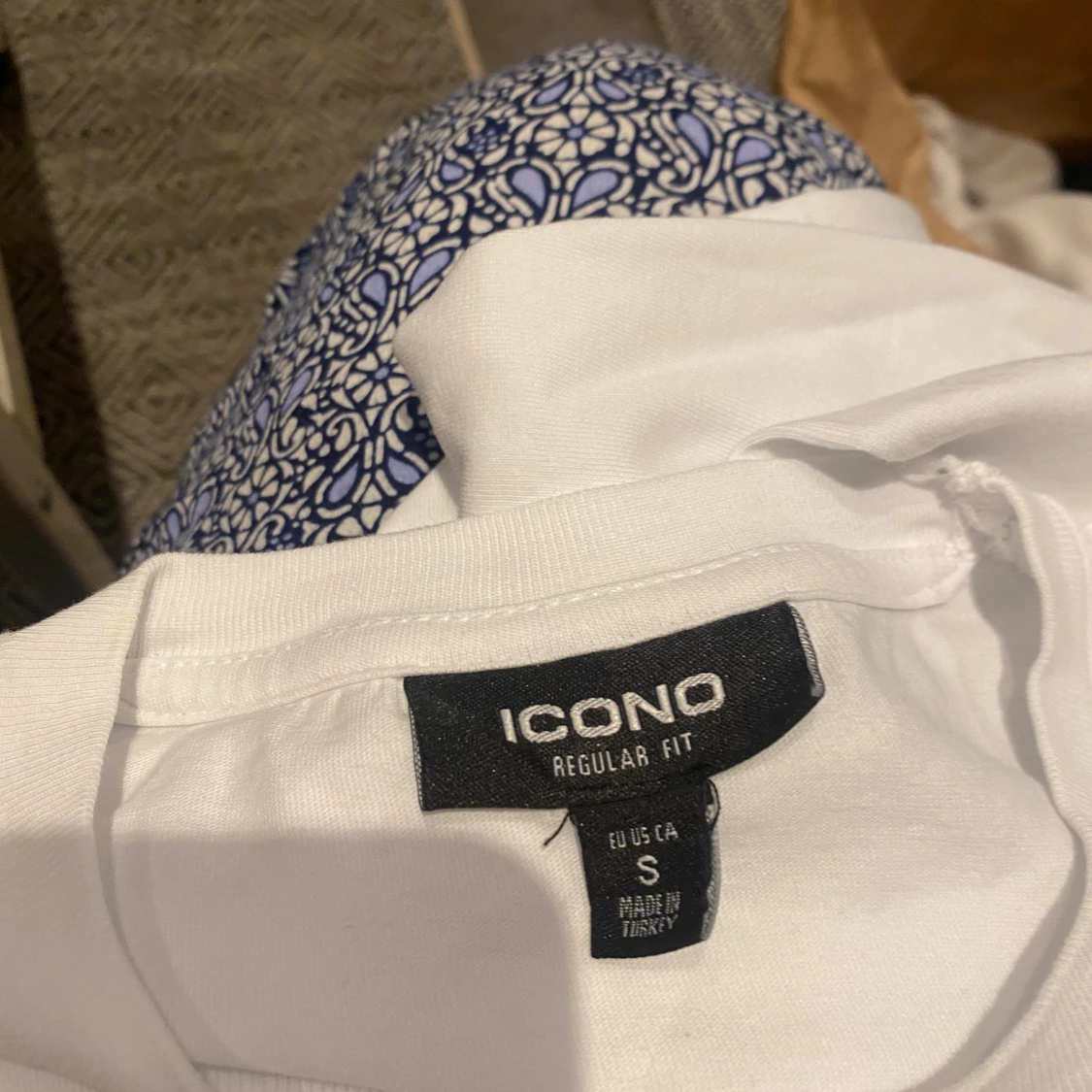 Vit långärmad tröja från ICONO - 3