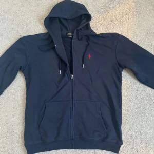 1 tröja  -  1 tröjor