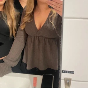 Brun topp - Söt brun topp från Gina tricot🩷