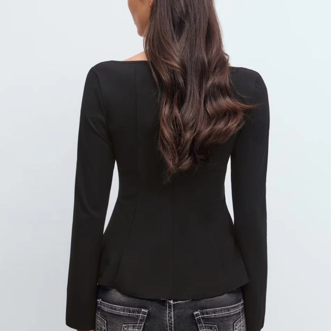 Svart långärmad blus med v-ringning - 3