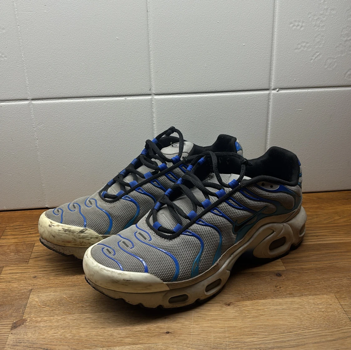 Nike Air Max Plus grå/blå sneakers