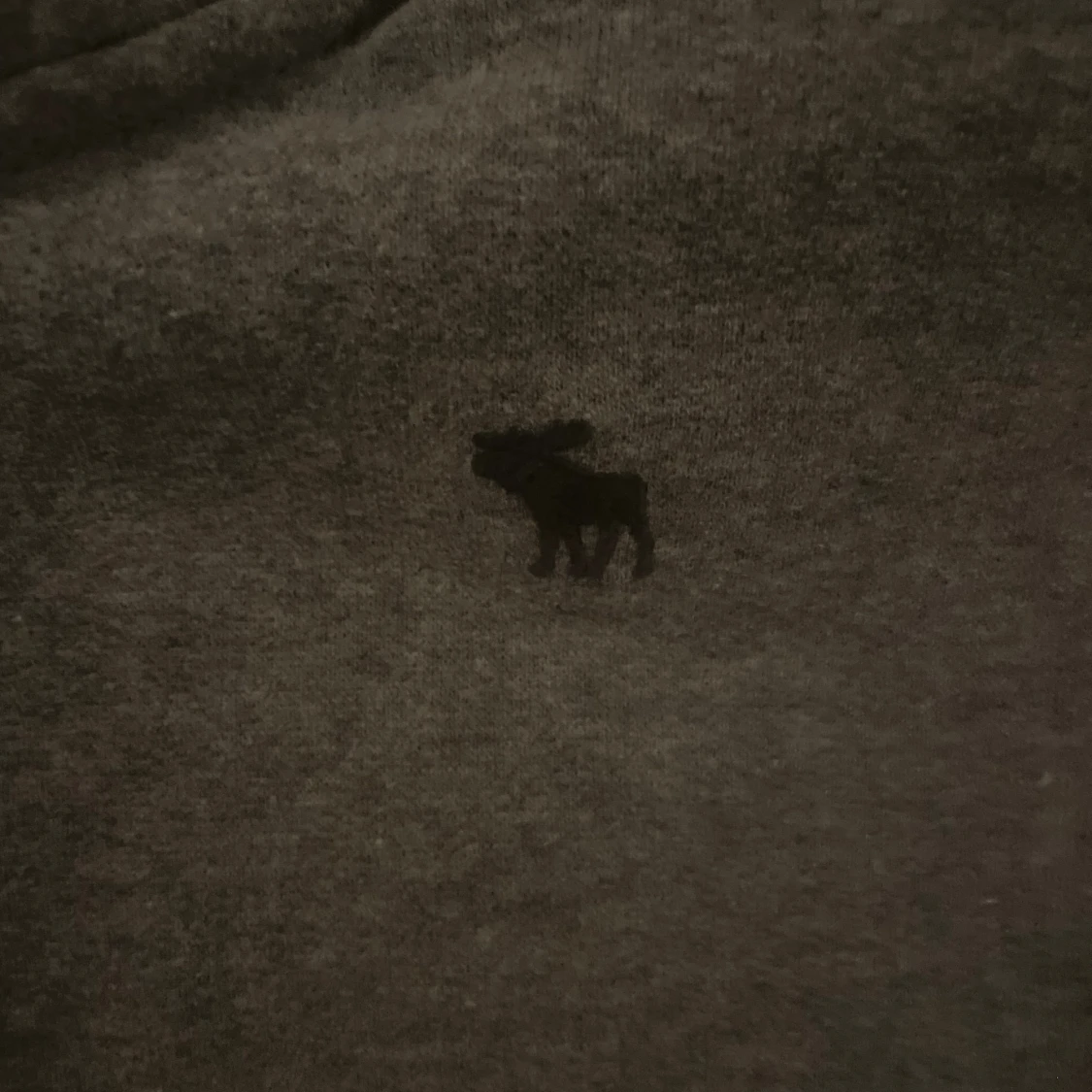 Grå hoodie med dragkedja från Abercrombie - 2