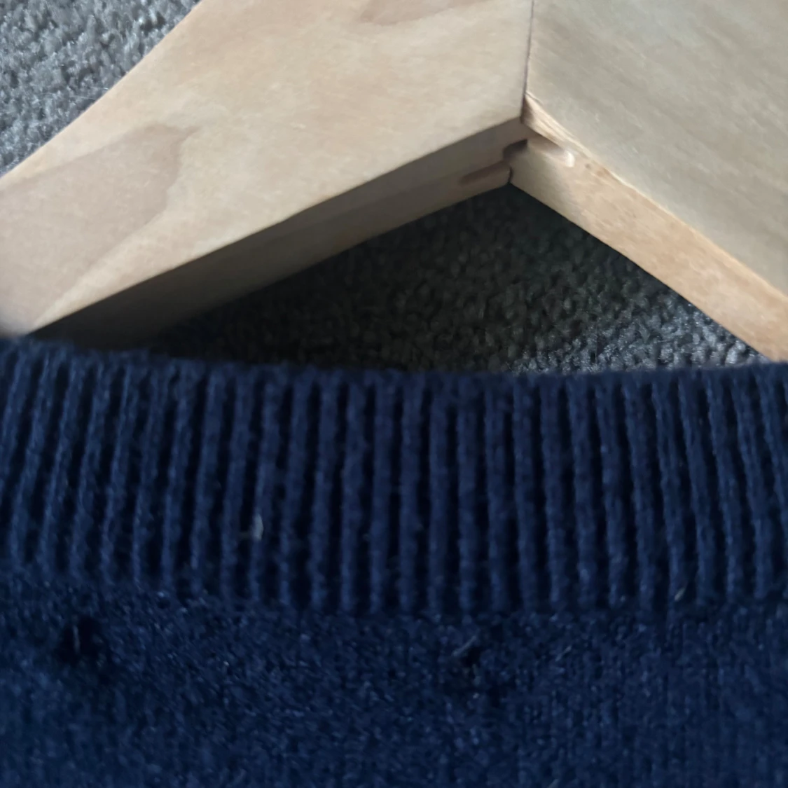 Mörkblå stickad topp Meet Me There - 3