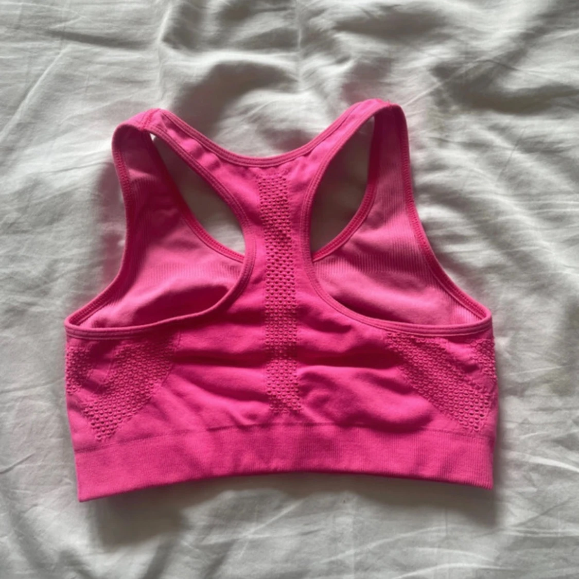 Rosa sportig linnetopp från H&M - 1