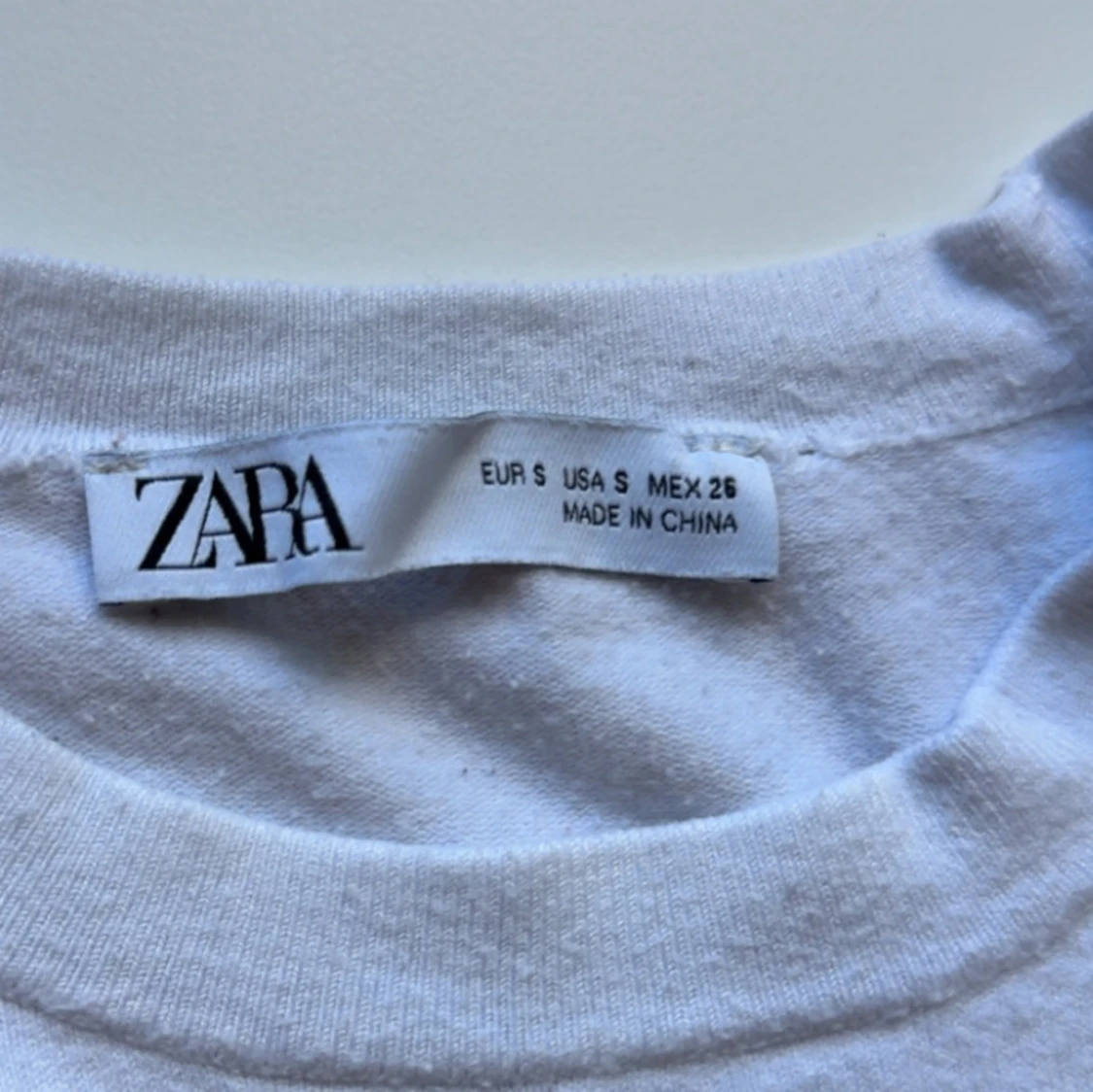 Vit kortärmad tröja från Zara - 2