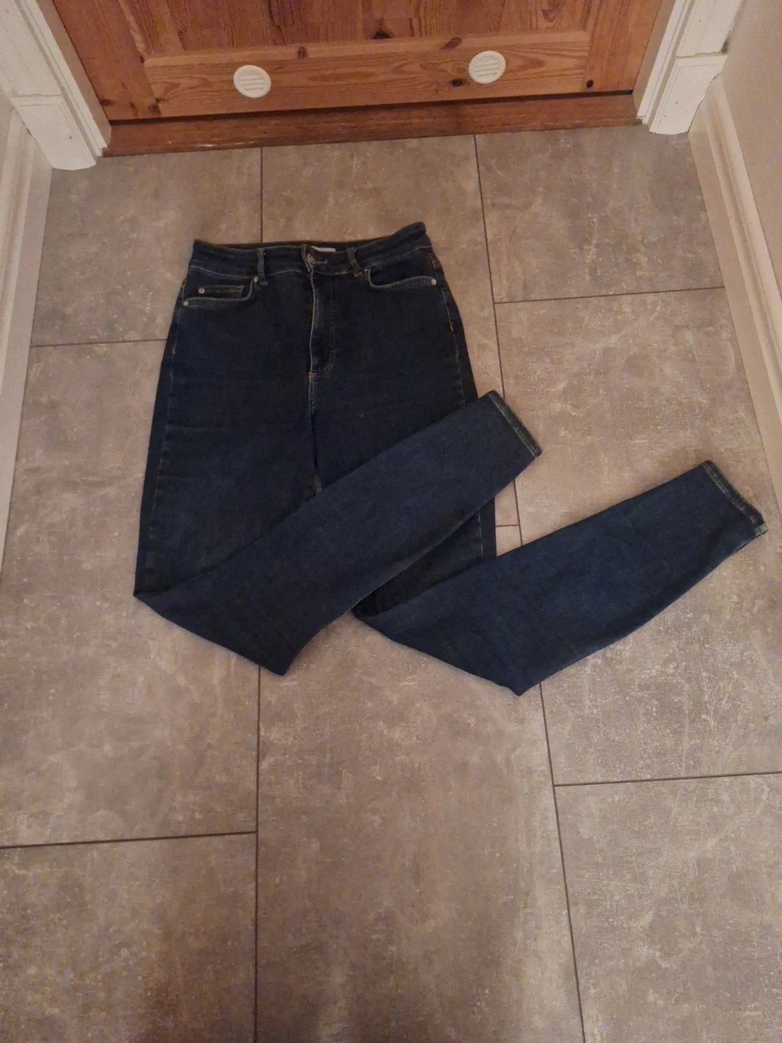 Mörkblå skinny jeans med hög midja