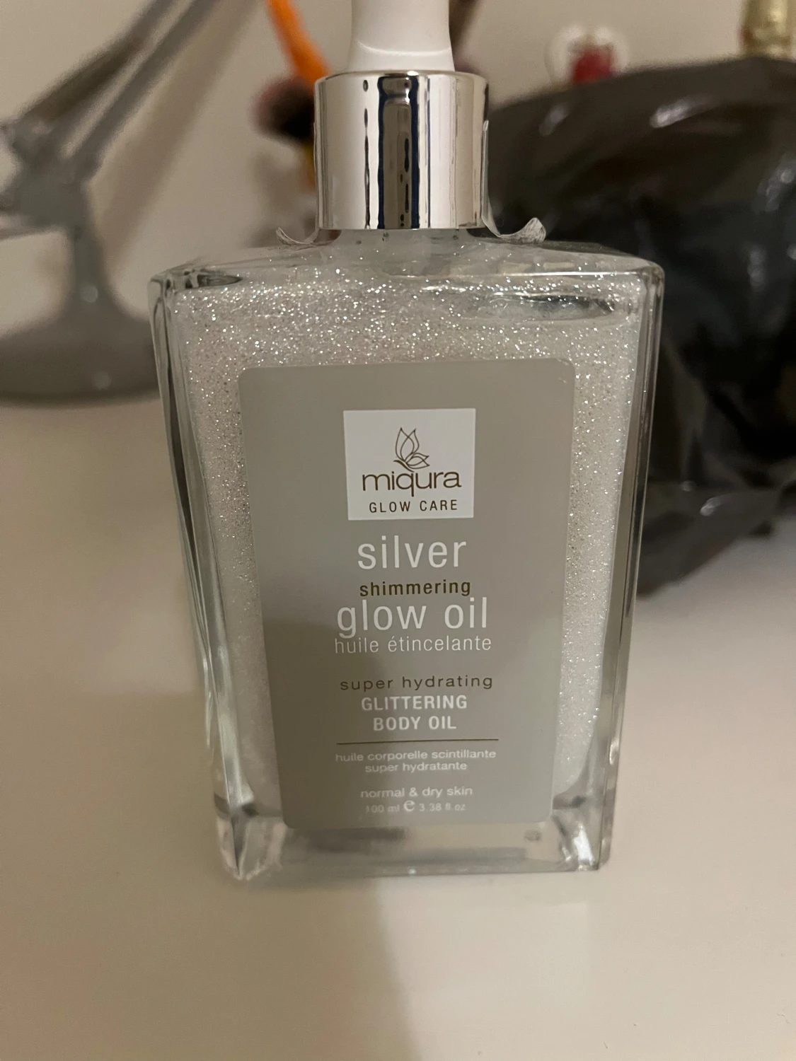 Miqura Silver Shimmering Glow Oil - 1