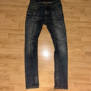 Nudie jeans  - Schyssta Nudie Jeans storlek W31 L34 slim fit. Riktigt skön komfort med soft material. Hör av dig vi intresse. MVH