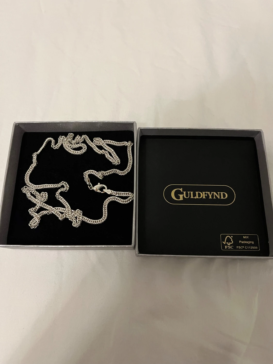 Silver halsband
