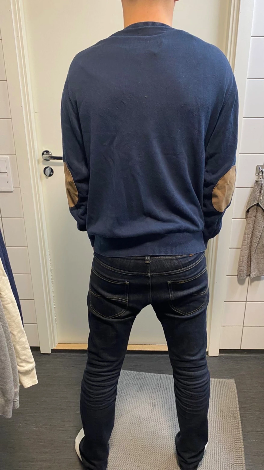 Mörkblå Gant tröja med mockadetaljer - 1