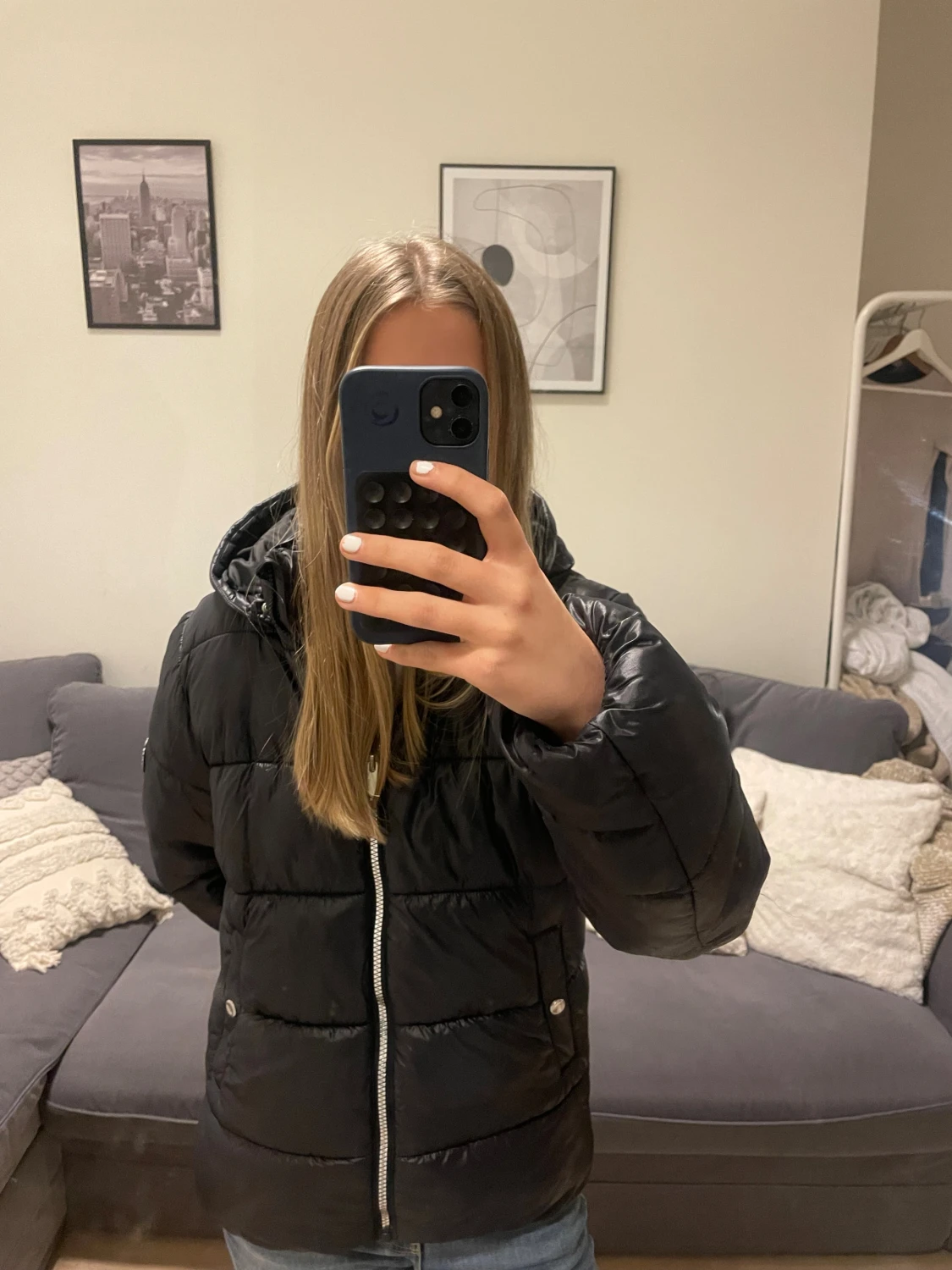 Svart pufferjacka från ONLY med huva - 1