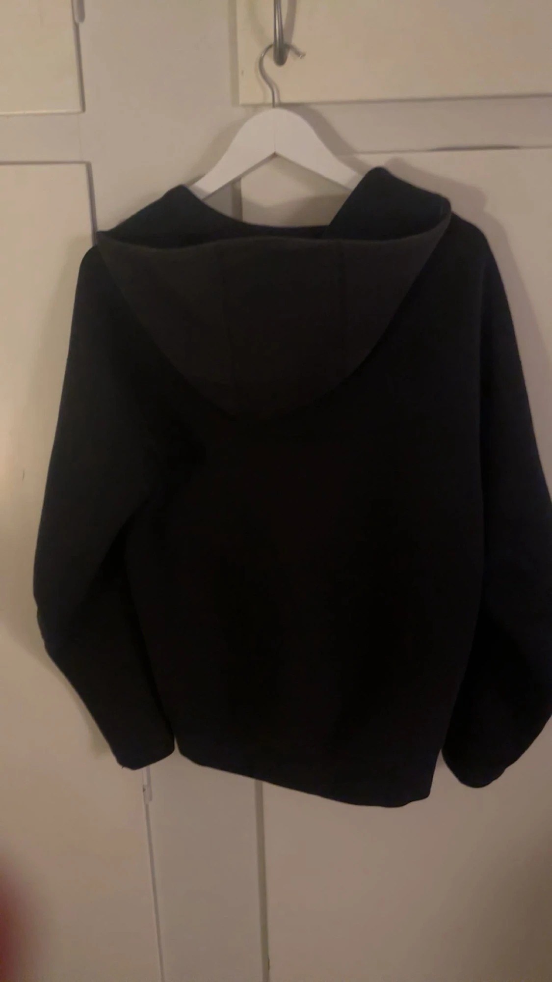 Svart hoodie från Nike med dragkedja - 1