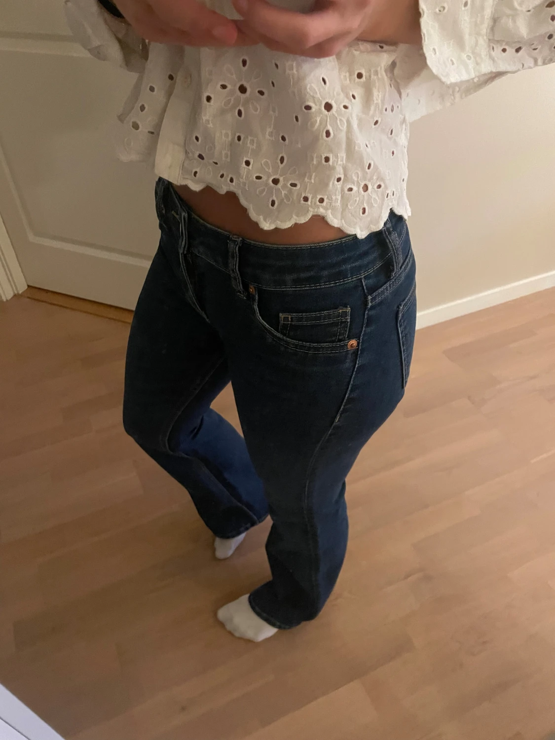 Blåa low waist bootcut jeans - 1