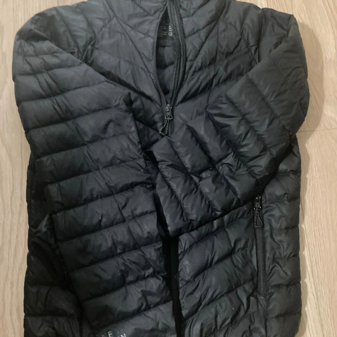 Svart pufferjacka från Neomondo - 2