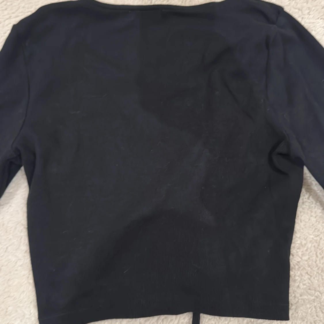 Svart ribbad croppad topp NA-KD - 2