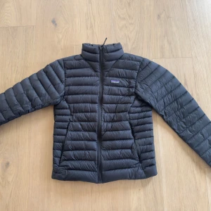 Patagonia M’s Dun Jacka Small - En Patagonia M’s dun jacka i storlek small S      Nypris 3000:-