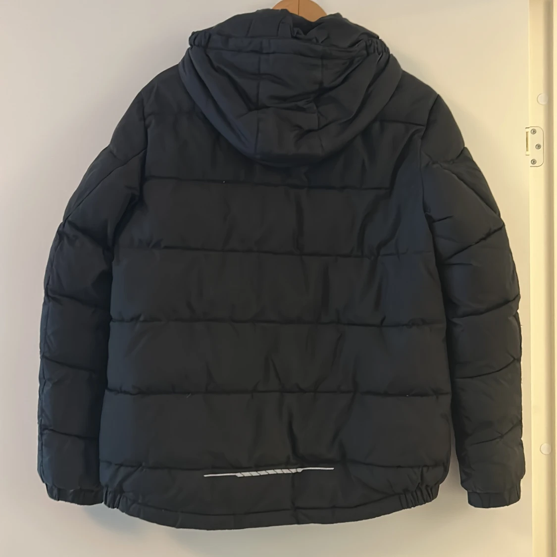 Svart pufferjacka från Everest 164 - 1