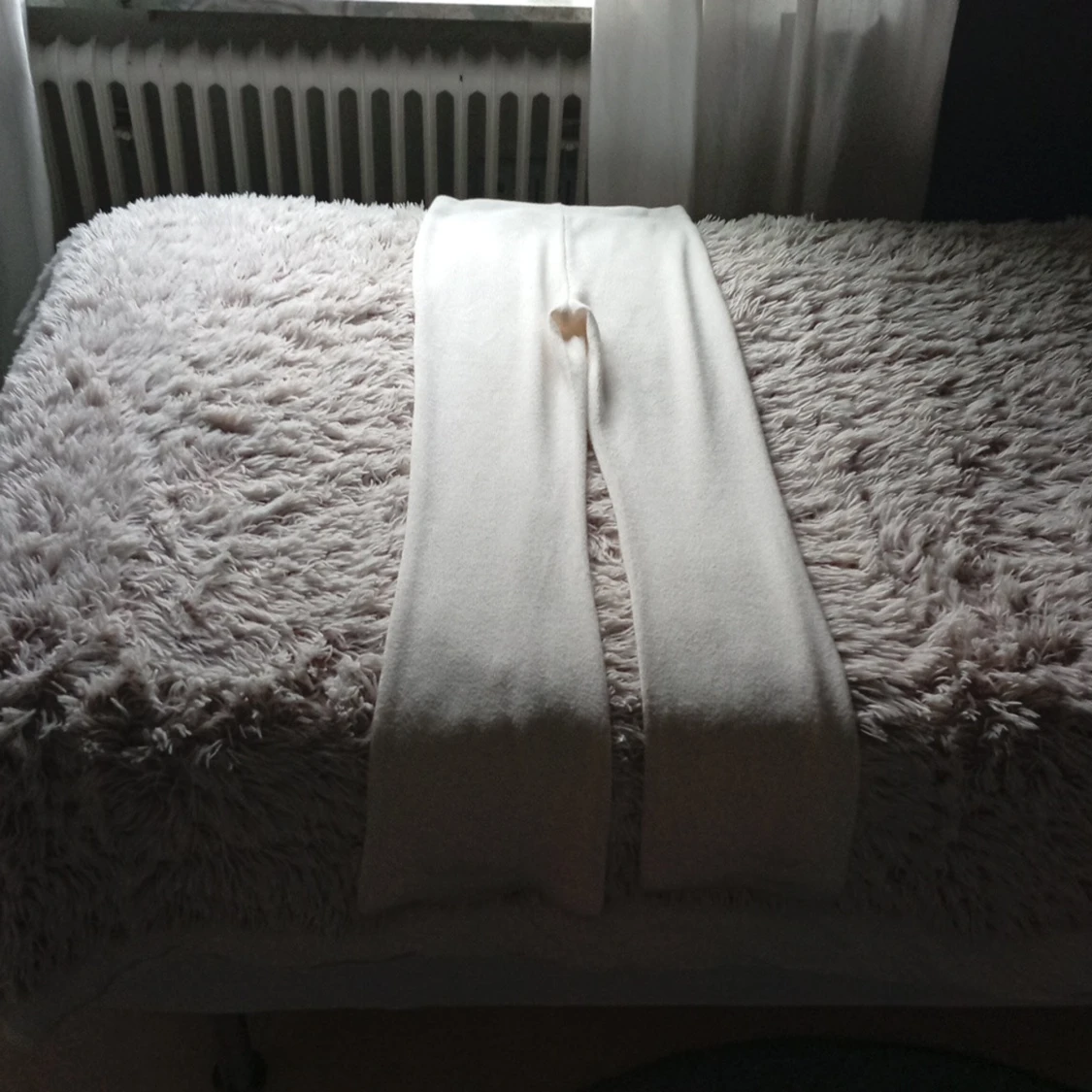 Vita stickade byxor från H&M  - 2