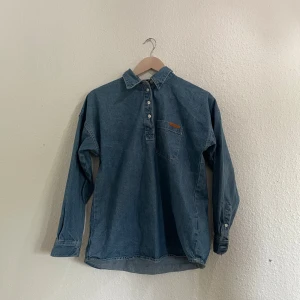 Denim shirt - Measurements:  — Shirt length: 67 cm — Sleeve length: 46 cm