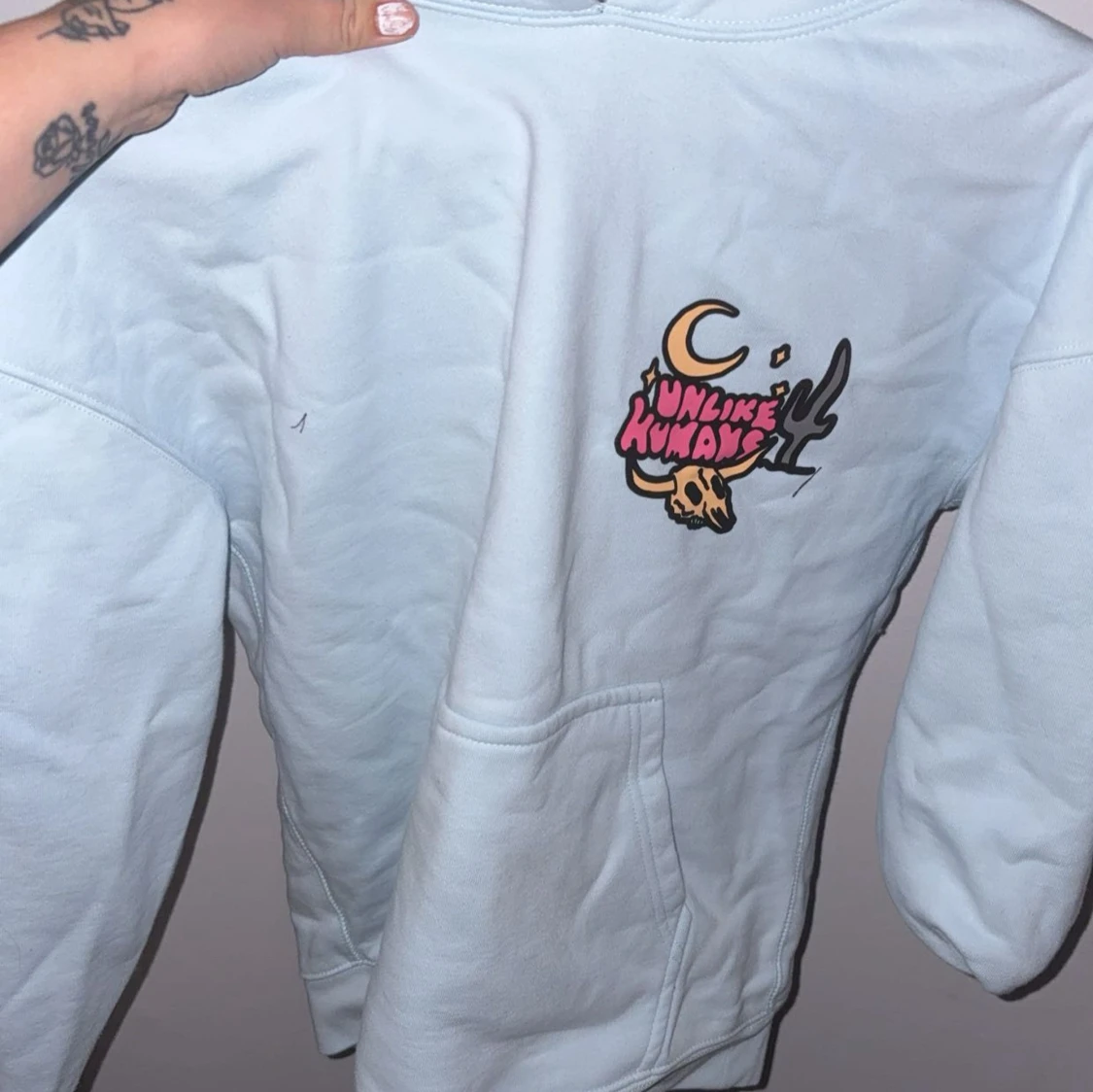 Ljusblå hoodie Unlike Humans - 2