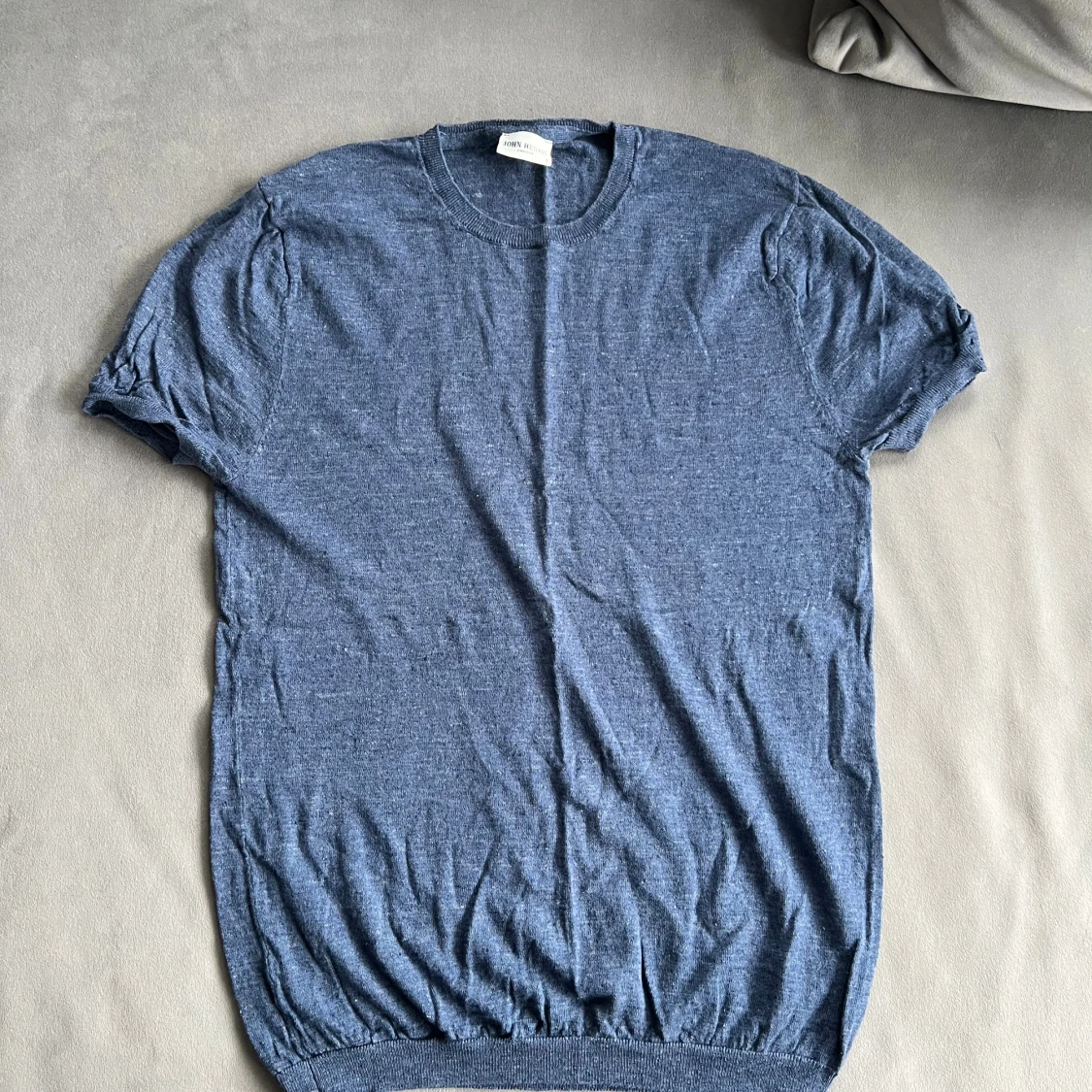 Blå t-shirt från Massimo Dutti