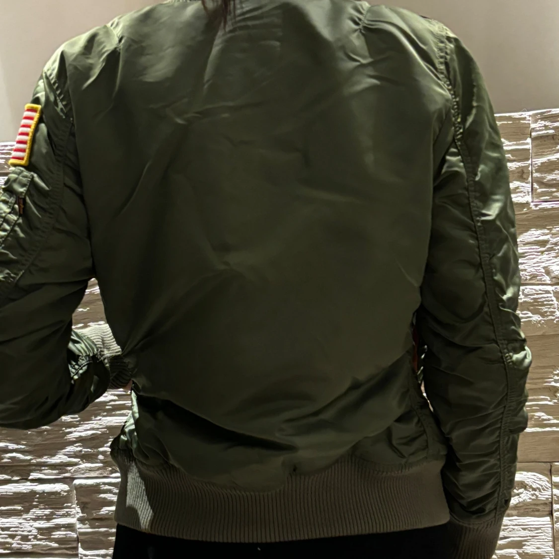 Grön bomberjacka NASA Alpha Industries - 1