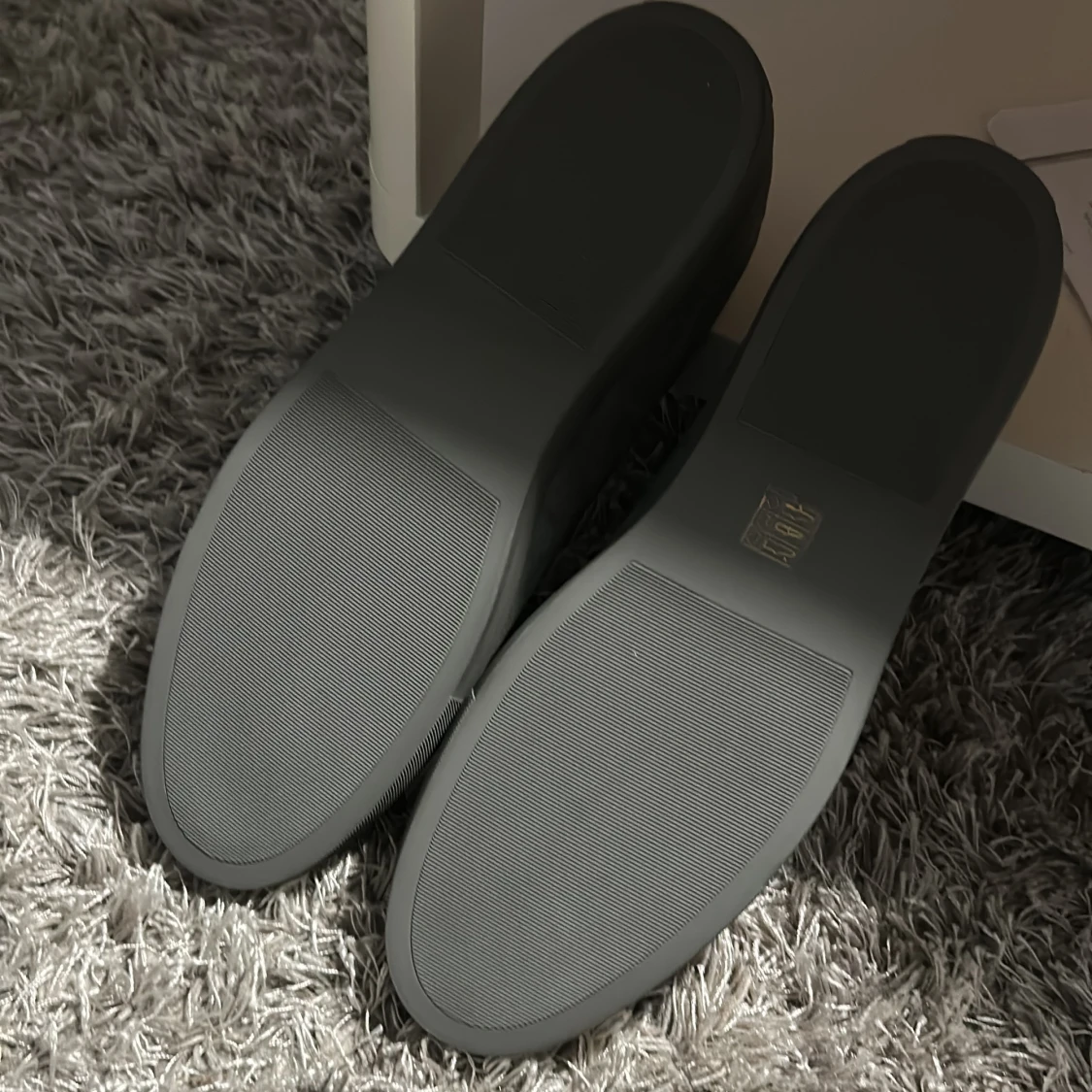 Oliver Cabell Grå - 1