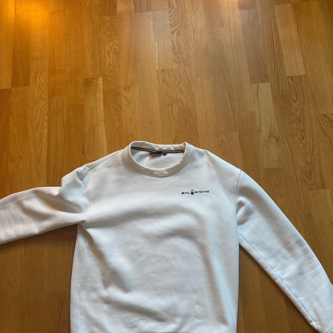 Vit Sail Racing sweatshirt i bomull
