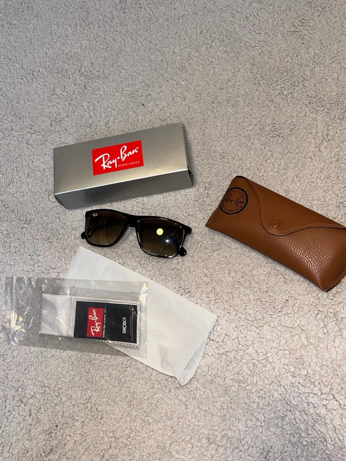 Ray-Ban solglasögon
