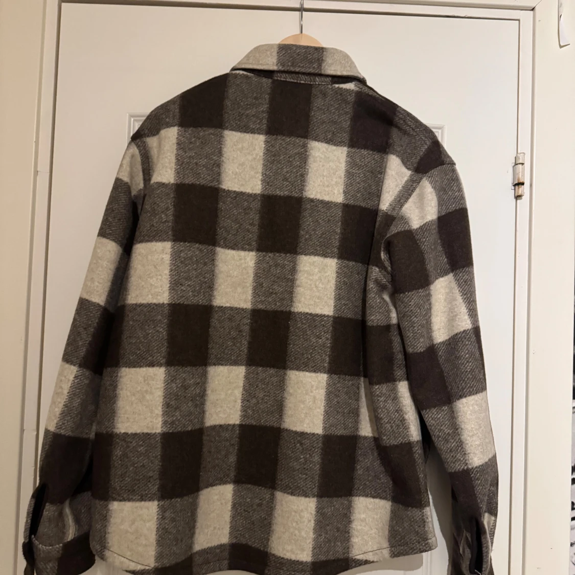 Rutig overshirt i ullmix från Uniqlo - 1