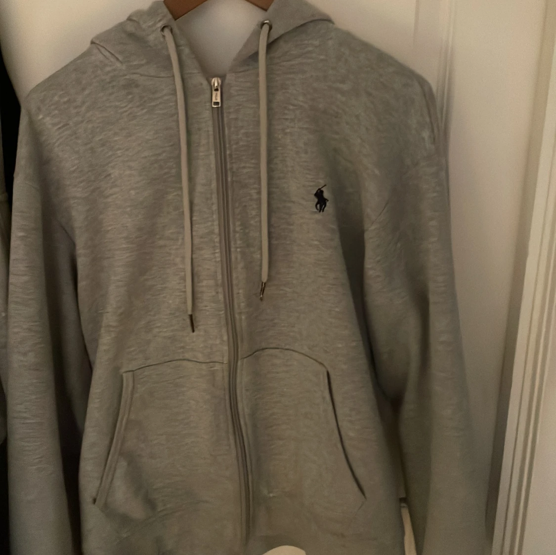 Grå hoodie från Polo Ralph Lauren
