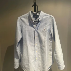 Ralph lauren skjorta slim fit  - Ralph lauren skjorta i 14år som är ungefär xs