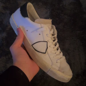 Philippe model  - Sjukt feta Philippe model i mycket fint skick, box ingår men något skadad. Vid funderingar tveka inte på att höra av dig mvh oskar