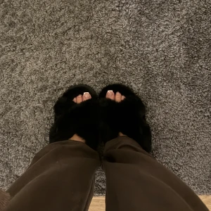 Michael Kors tofflor - Tofflor från Michael Kors, aldrig använda! storlek 37/38💖