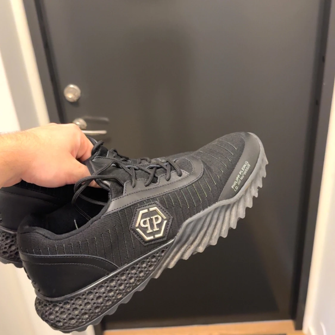 Svarta sneakers från Philipp Plein - 1