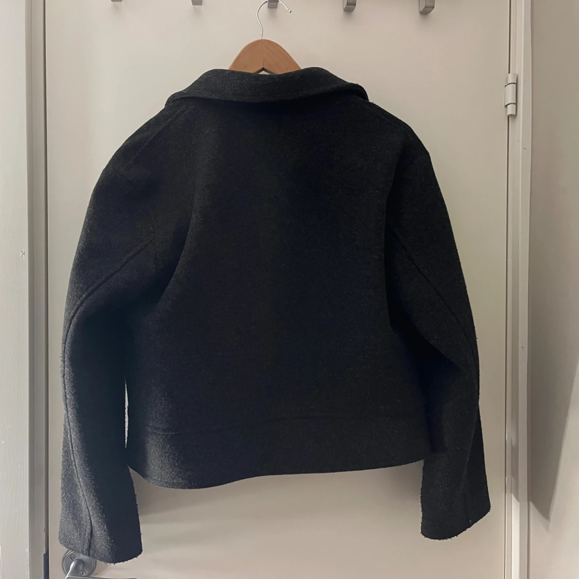 Svart ullrock från 157 - 1