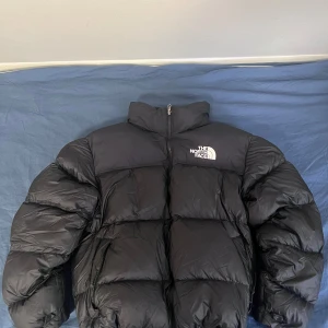The North face puffer jacket L - Bra skick