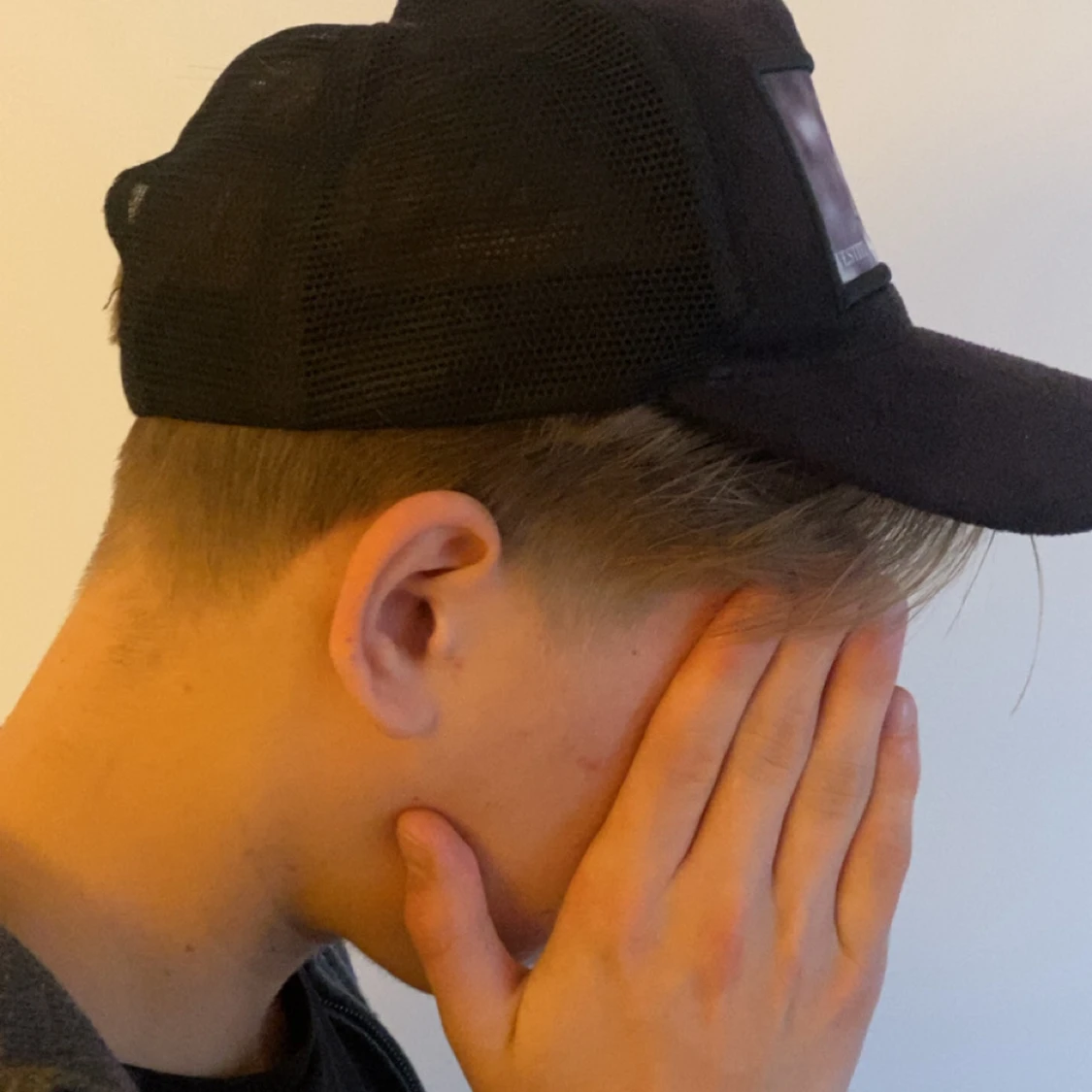 Svart keps med fototryck från Vestiti - 1