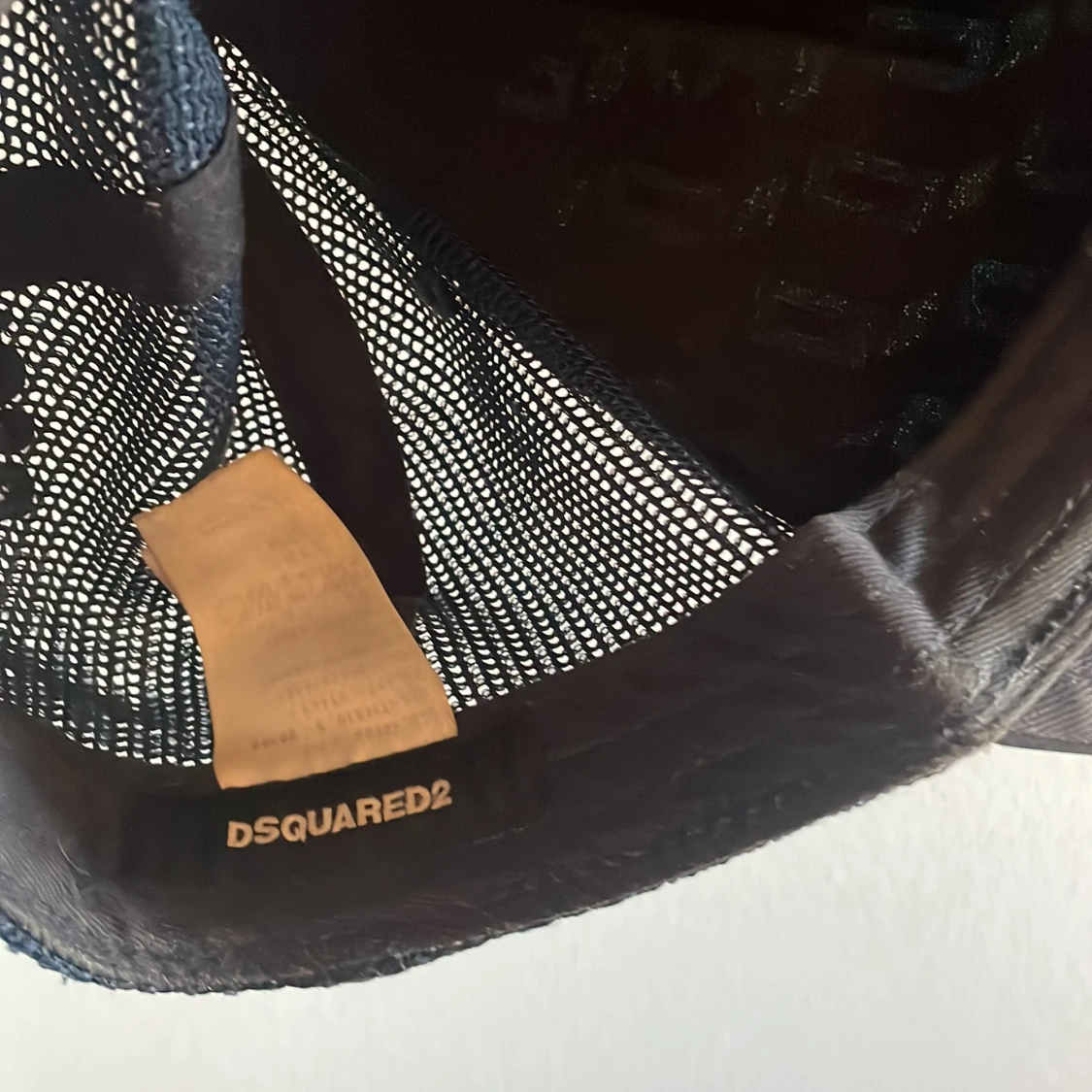 Svart och blå Dsquared2 keps - 2